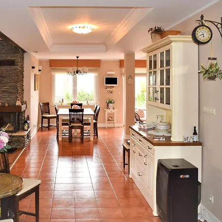 4 Bedroom Amazing In *